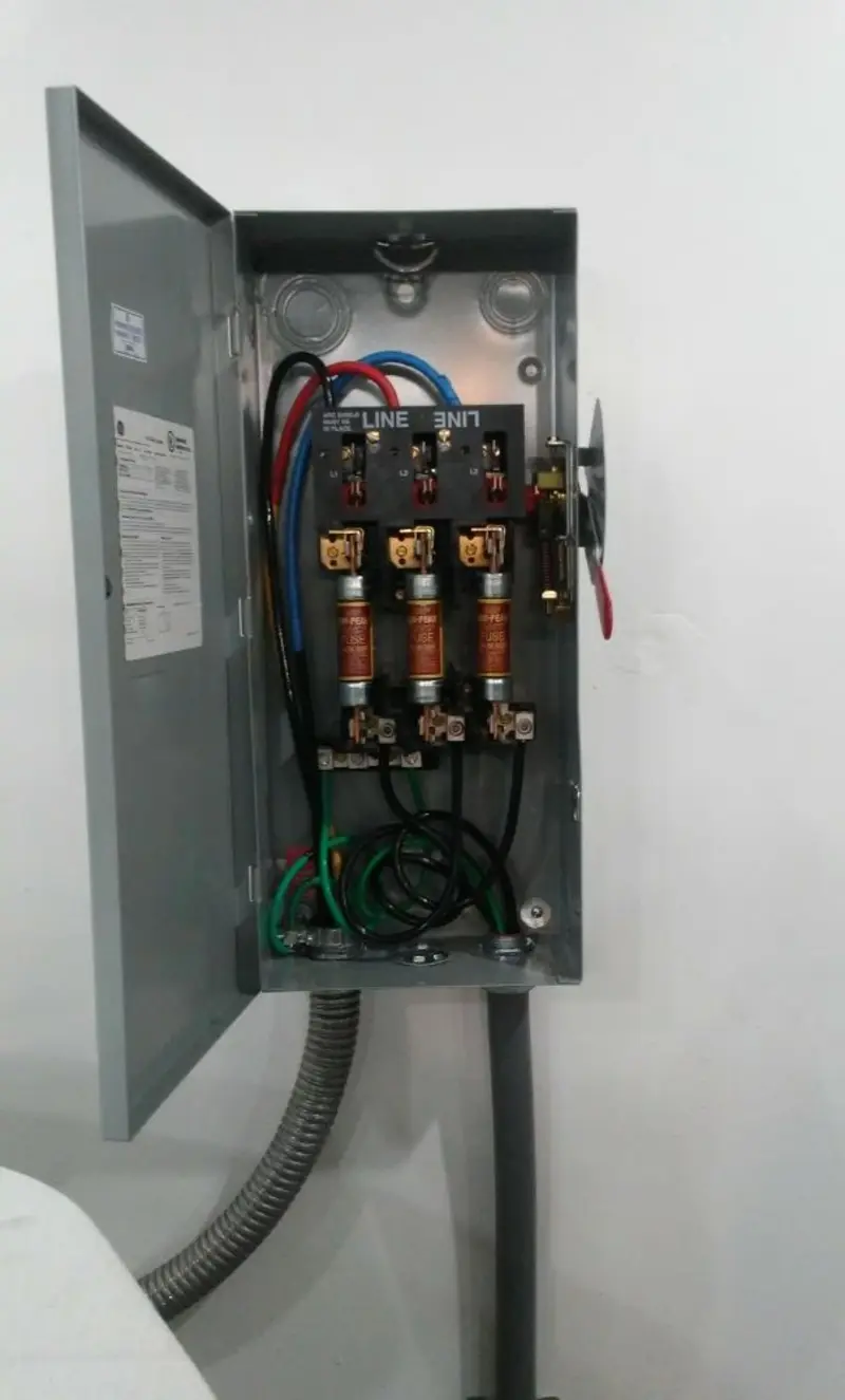 Three-phase disconnect switch installed for Electrical Wiring & Rewiring in Platte City